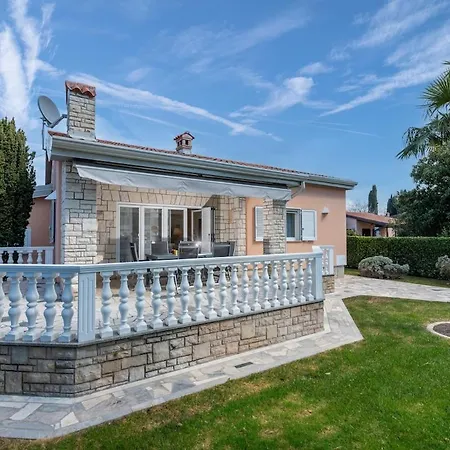 Seafront House Novigrad, Mare Oliva, Istria Villa